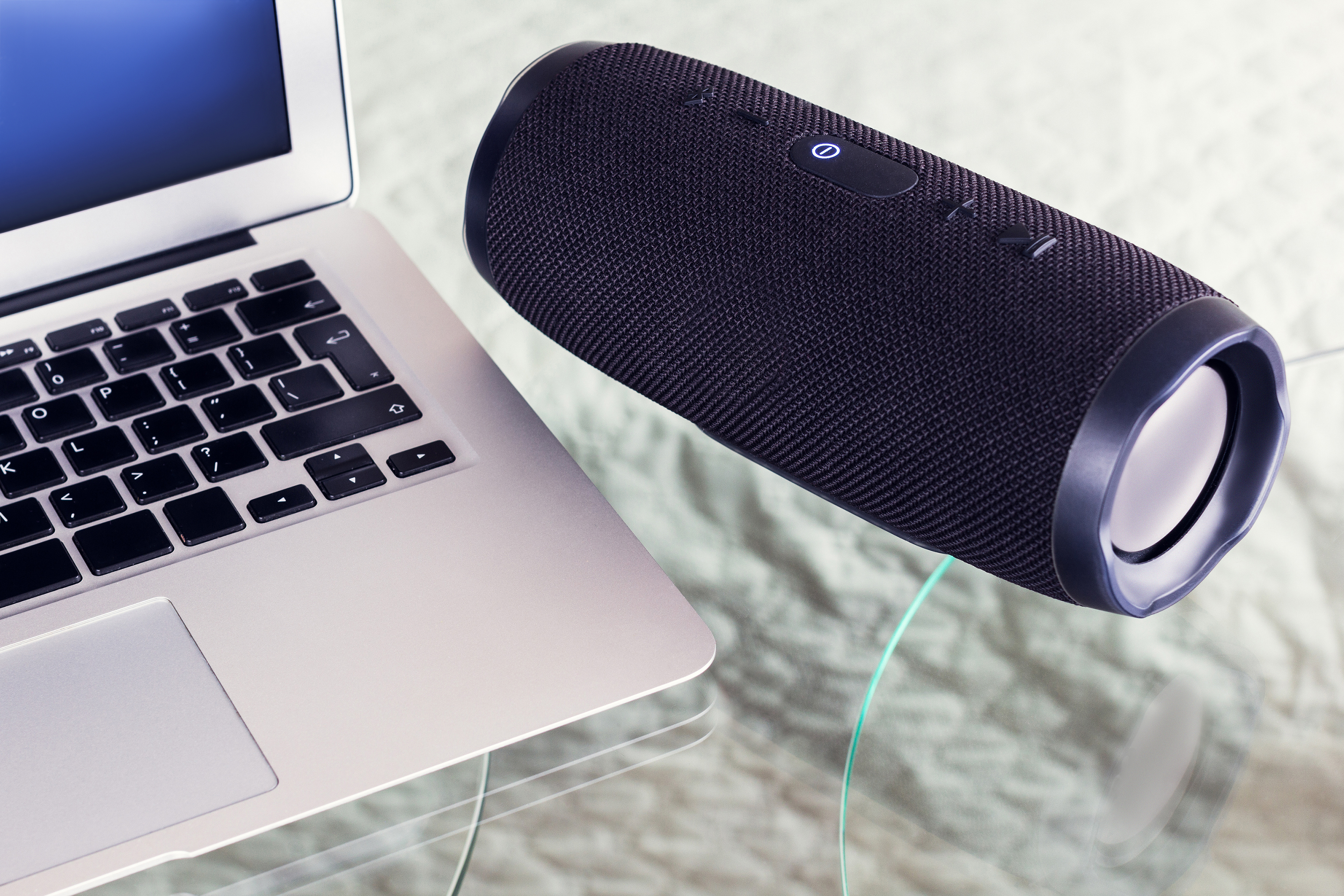 Comment associer une enceinte Bluetooth à un périphérique source